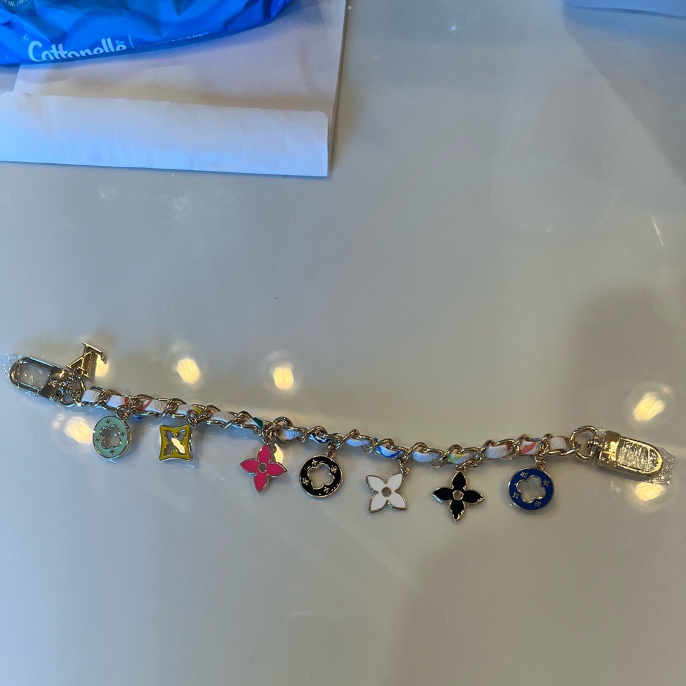 Charming Multicolor women Bracelet